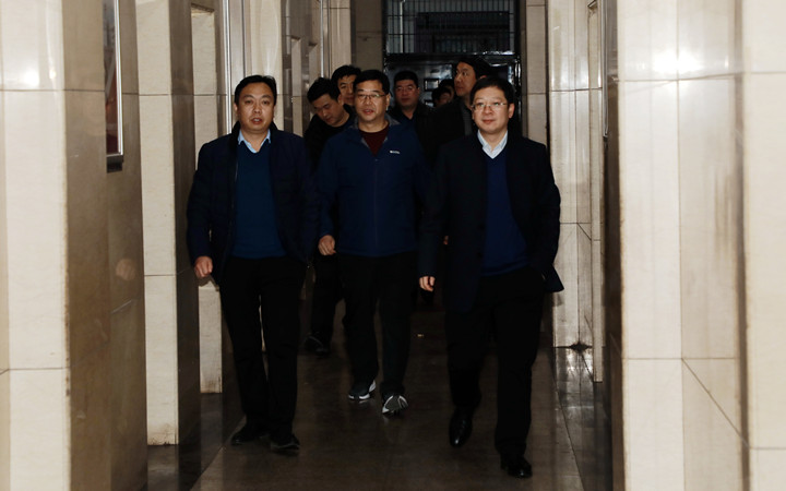 参观1.jpg